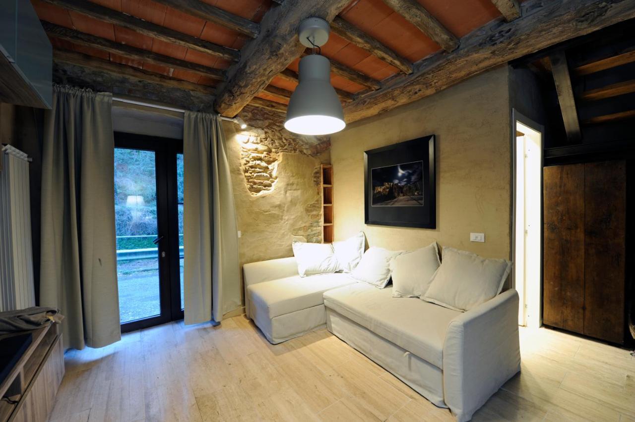 Incantevole Casa Sul Fiume, Relax E Natura Ai Piedi Della Alpi Apuane Massa  Exterior photo
