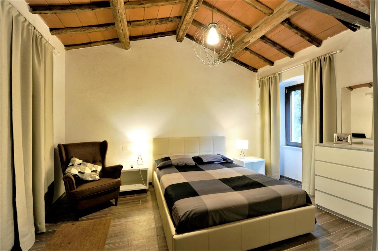 Incantevole Casa Sul Fiume, Relax E Natura Ai Piedi Della Alpi Apuane Massa  Exterior photo